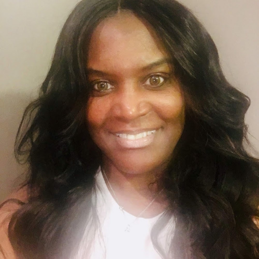 Meet your Posher, Mrsmona-